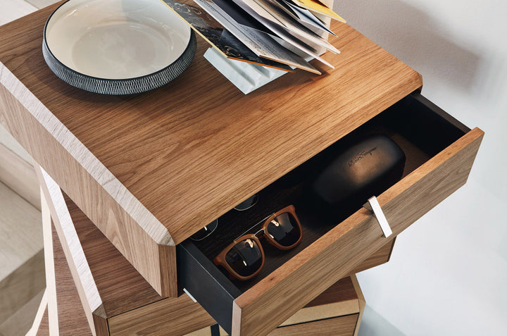 Single Units - Teorema - By Ron Gilad