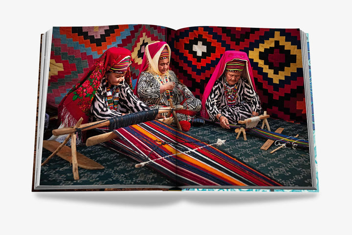 Book -  Uzbekistan Living Treasures: Celebration of Craftsmanship