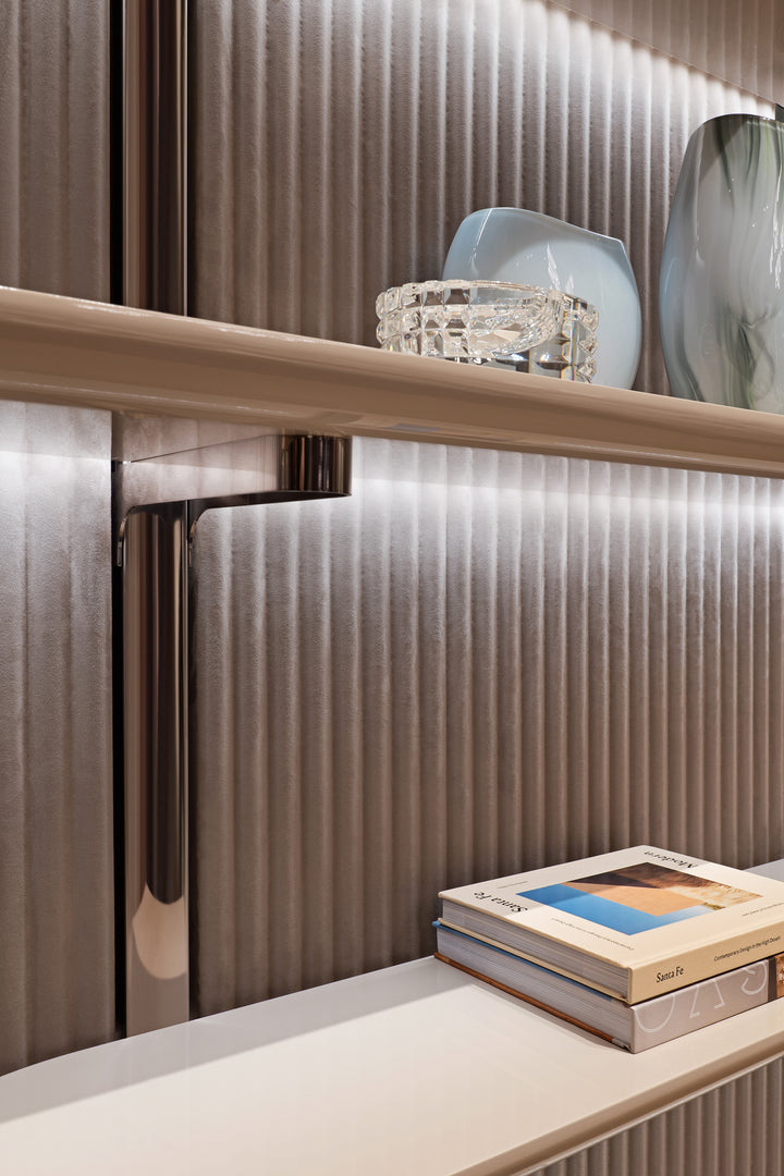 Bookshelf - Leonardo