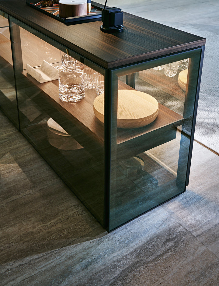 Single Units - Adrien - By Vincent Van Duysen