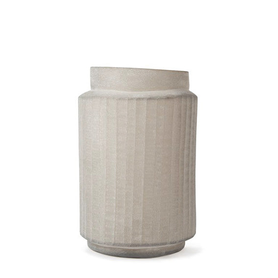 FLOWERS & VASES
