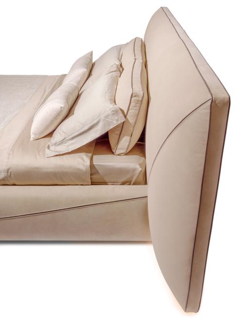 Bed - Bastian