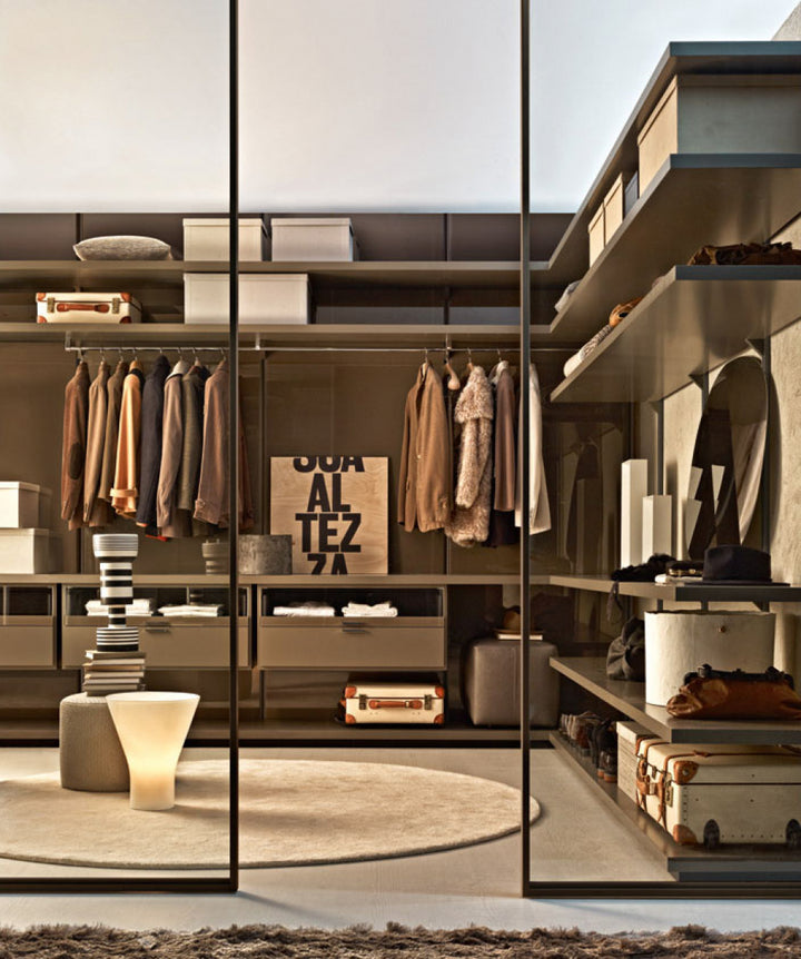 Walk-in closets - Dwell - By R&D