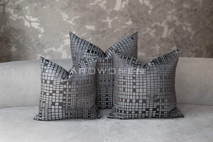 Decorative Cushion - Bea - Aubergine