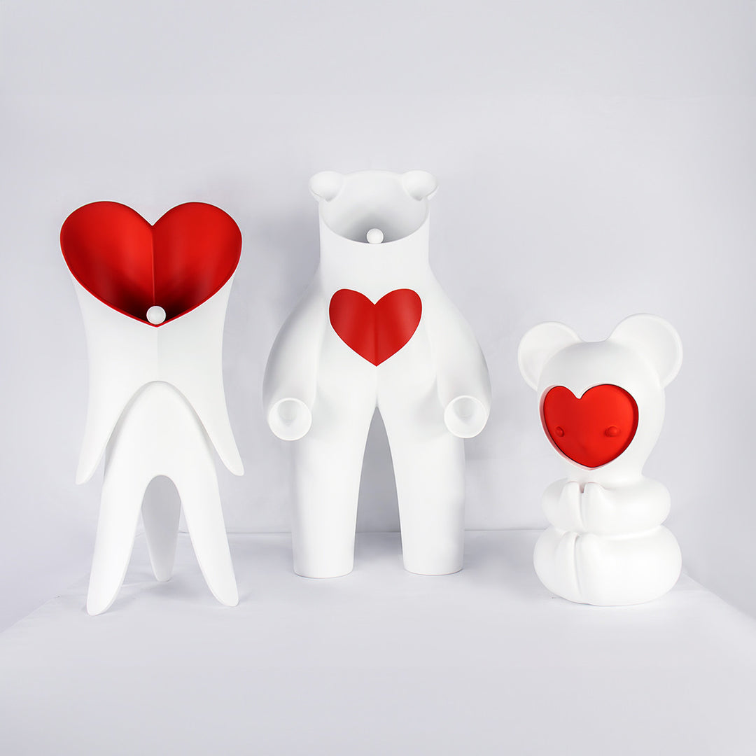 Lucky - White & Red - Small