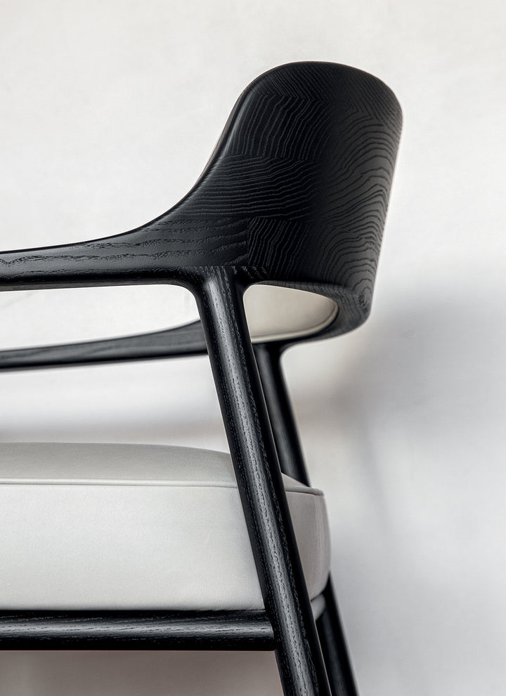 Armchair - Walter - By Vincent Van Duysen