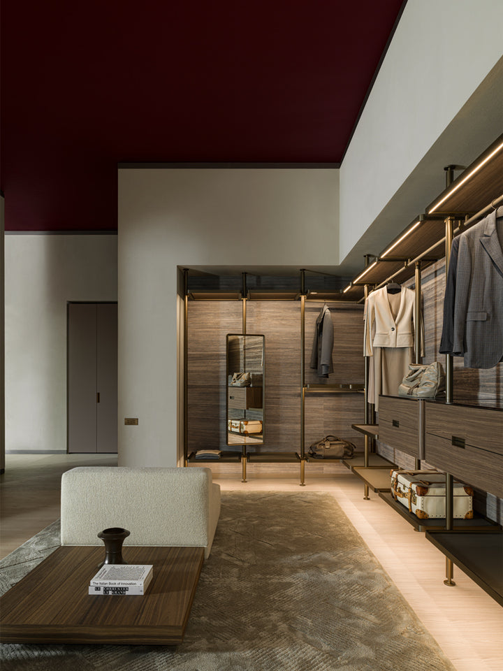 Walk-in closets - Hector Night - By Vincent Van Duysen