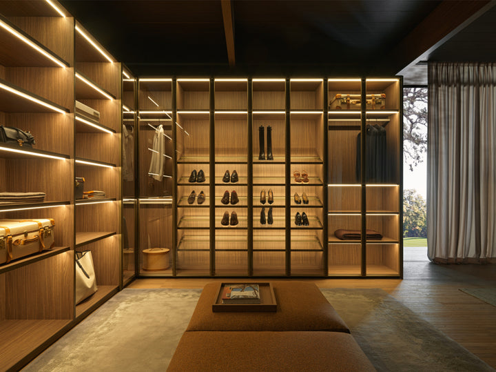 Walk-in closets - Gliss Master- By Vincent Van Duysen