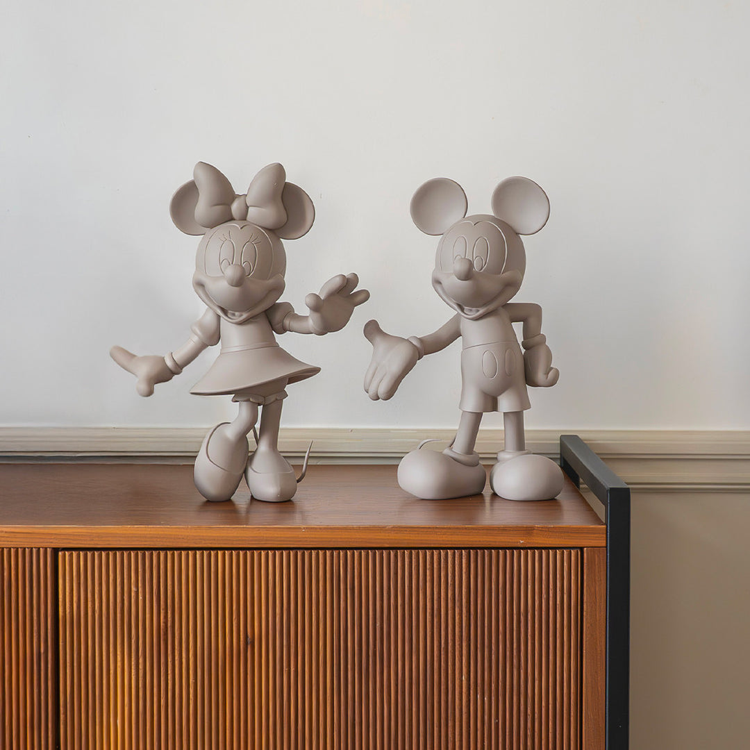 Minnie - Welcome Taupe - Matt Small