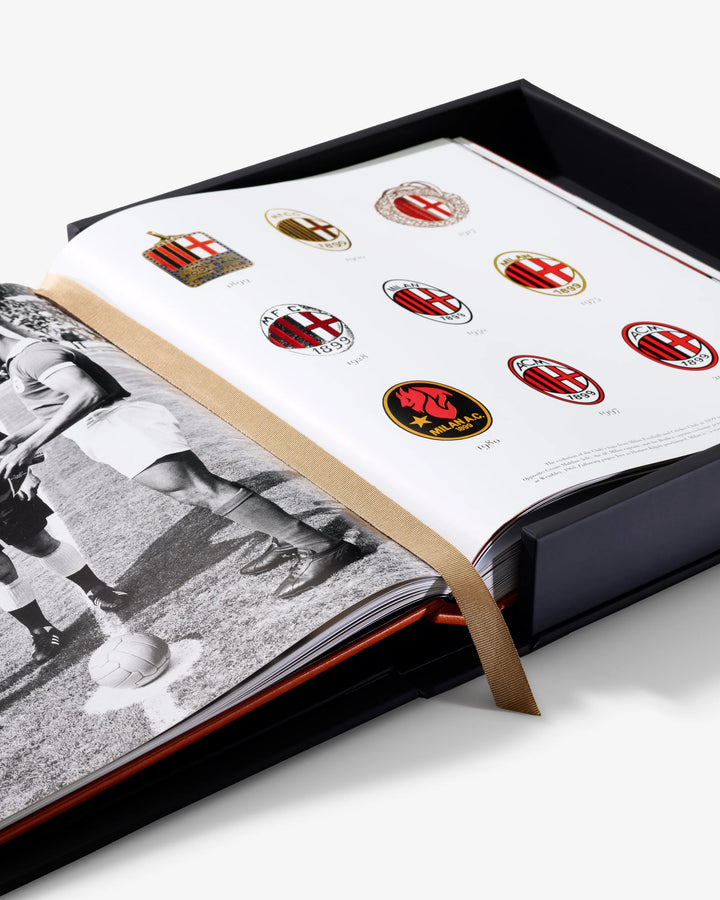 Book -  AC Milan - The Ultimate Collection