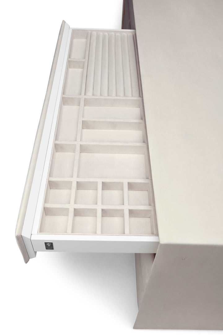Dresser - Aubade