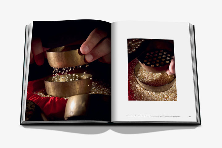 Book - Bahrain Pearls: Treasures from the Land of Two Seas