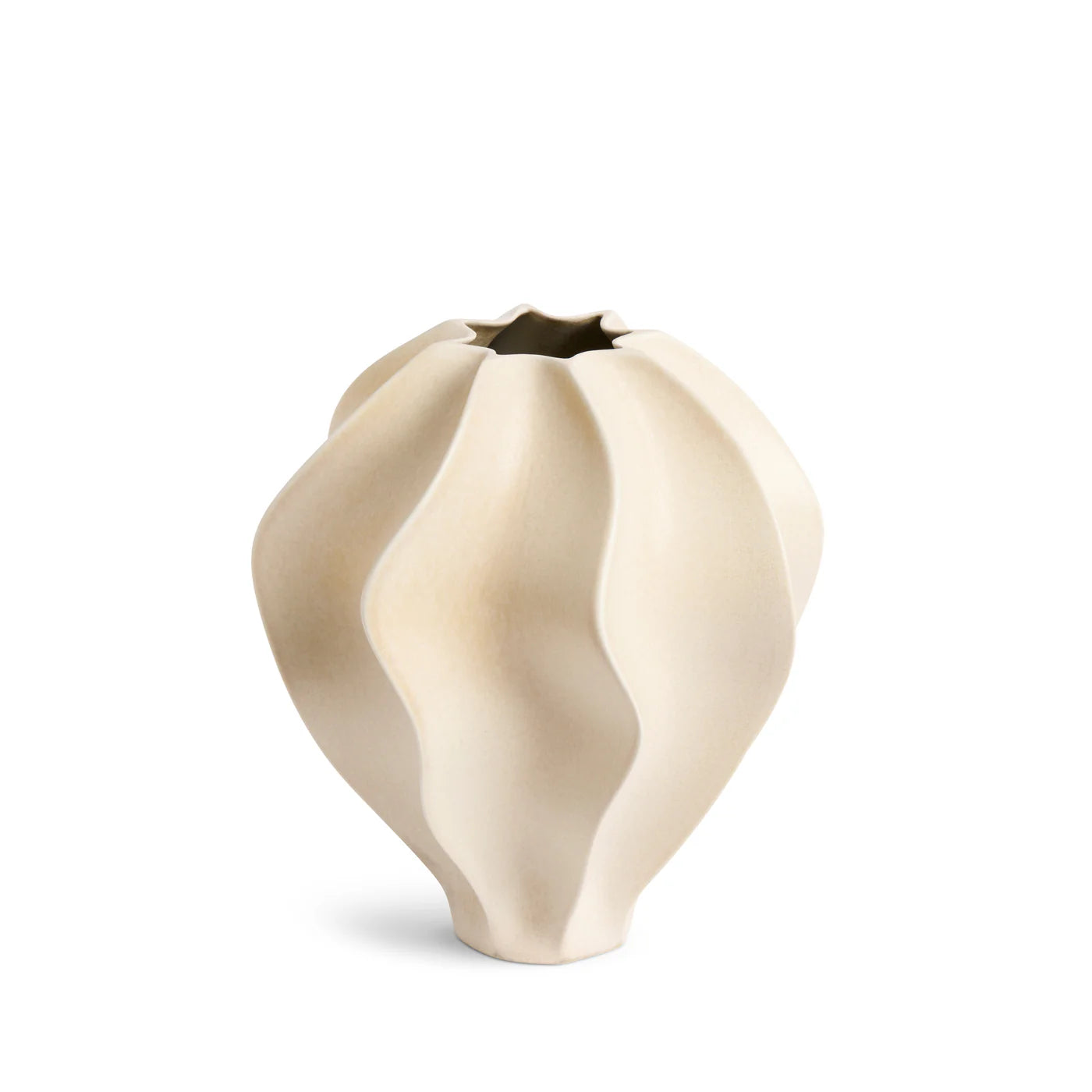 FLOWERS & VASES