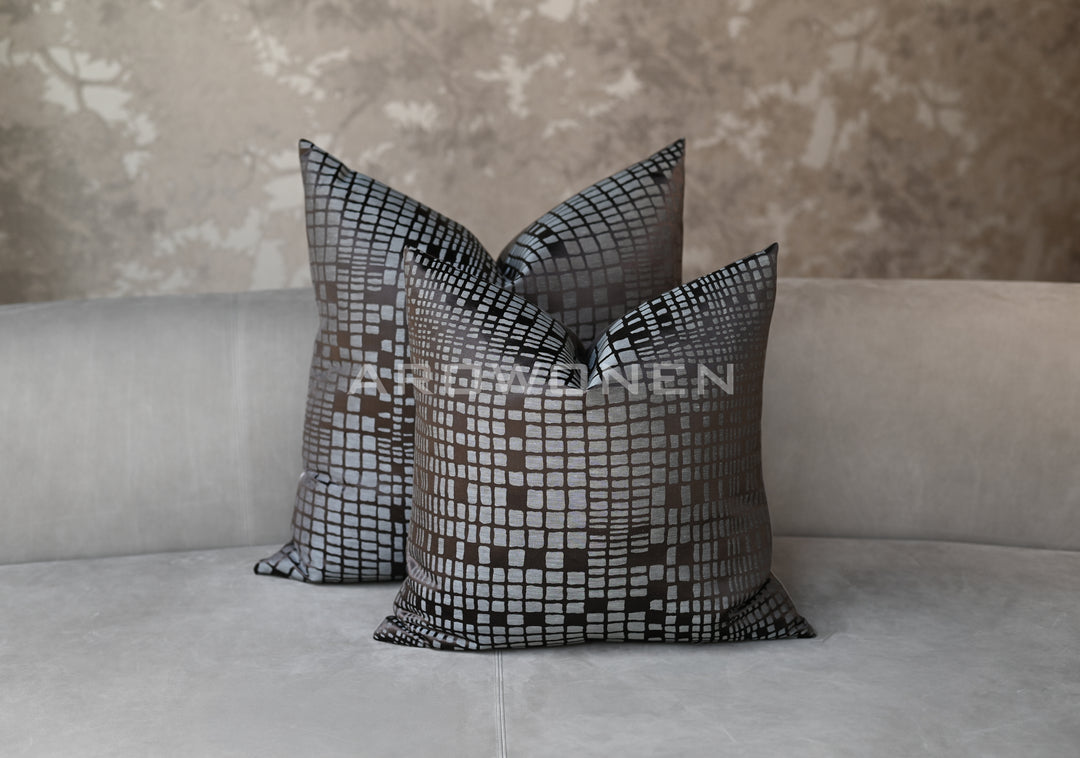 Decorative Cushion - Bea - Aubergine