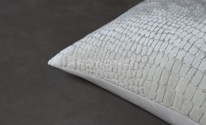 Decorative Cushion - Cordelia - Frosting Creme