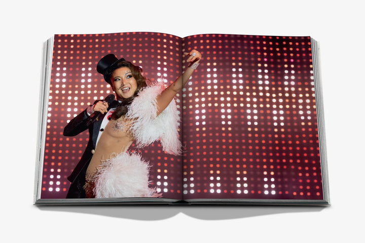 Book - Emily in Paris: The Fashion Guide