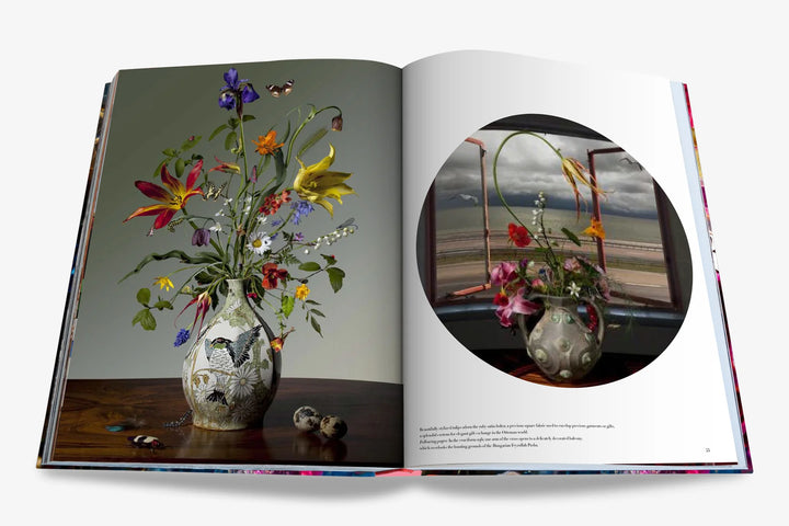 Book - Flowers: Art & Bouquets