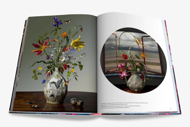 Book -  Flowers, Art & Bouquets