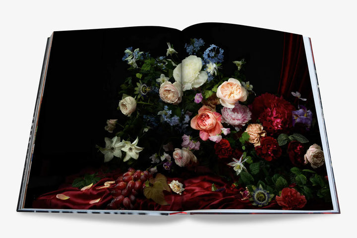 Book -  Flowers, Art & Bouquets