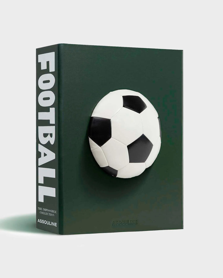 Book - Football - The Impossible Collection