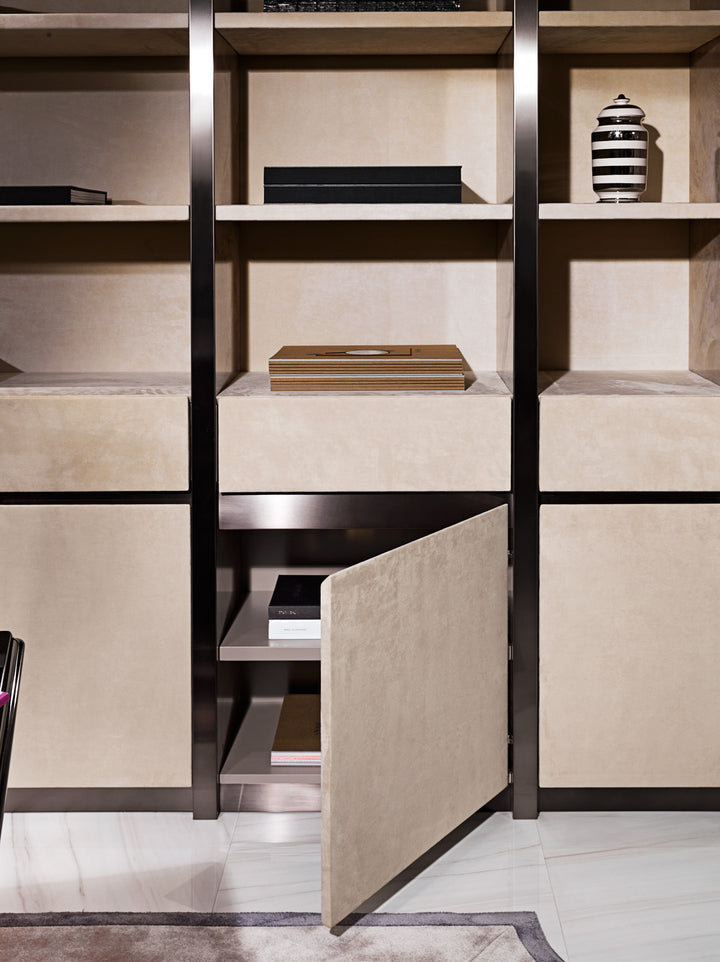 Bookshelf - Gaynor