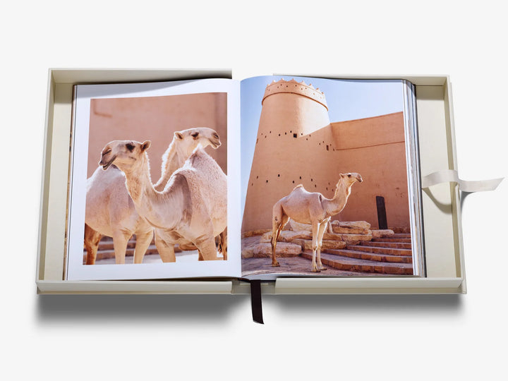 Book - Grace in The Desert: The Beauty of Saudi Arabia's Camels