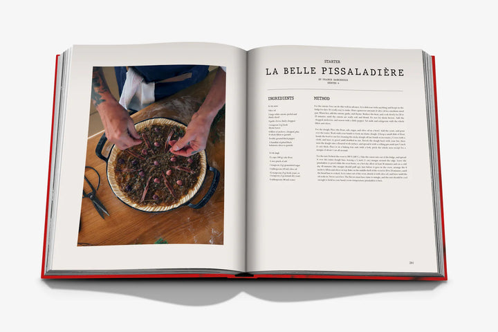 Book - Le Creuset: A Century of Colorful Cookware