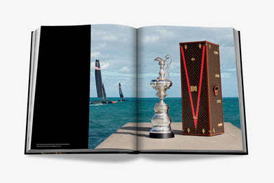 Book - Louis Vuitton Trophy Trunks