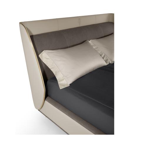Bed - Le Comte