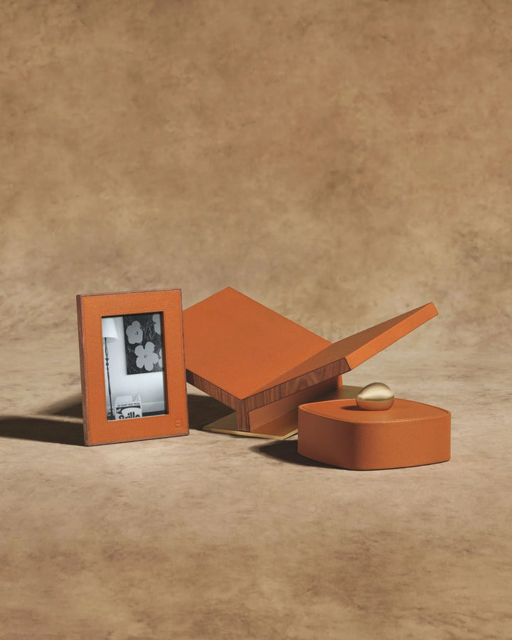 Bookstand - Collector Classic - Camel