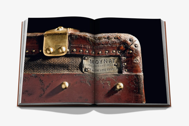 Book - Moynat