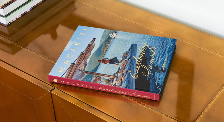 Book - Maçakizi: Everlasting Summer