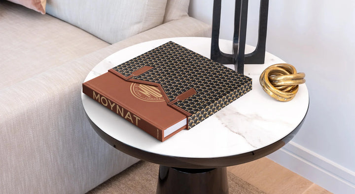 Book - Moynat