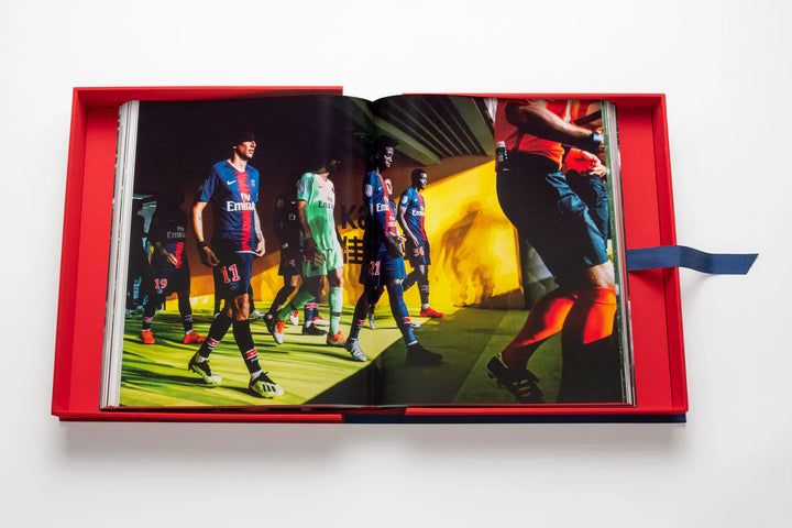 Book -  Paris Saint-Germain - The Ultimate Collection