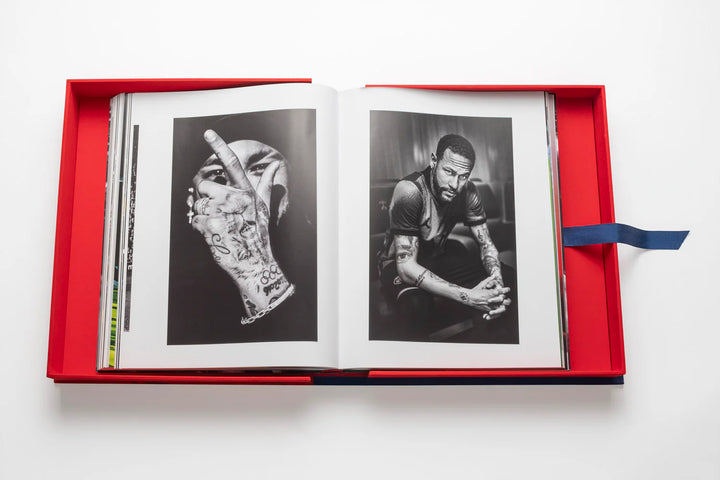 Book -  Paris Saint-Germain - The Ultimate Collection