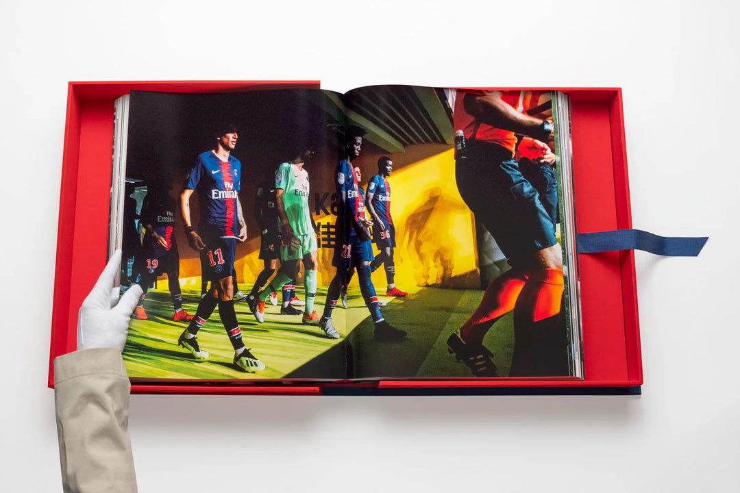 Book -  Paris Saint-Germain - The Ultimate Collection