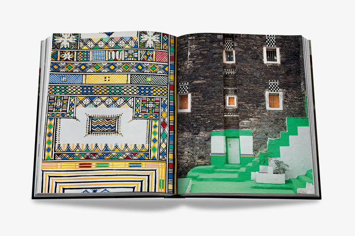 Book - Saudi Arabia: Flower Men