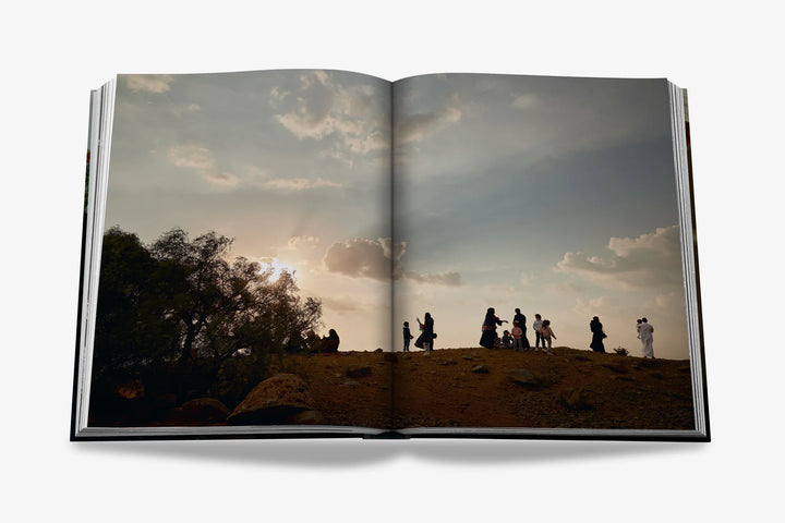 Book - Saudi Arabia: Flower Men
