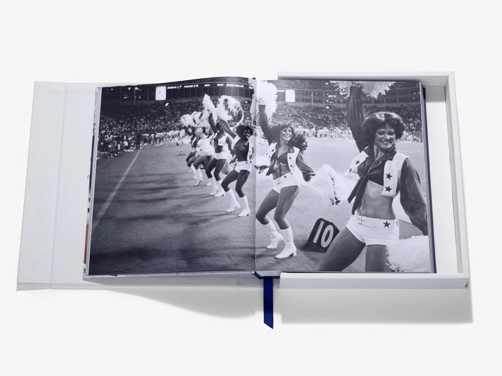 Book - America's Sweethearts: Dallas Cowboys Cheerleaders (Ultimate)
