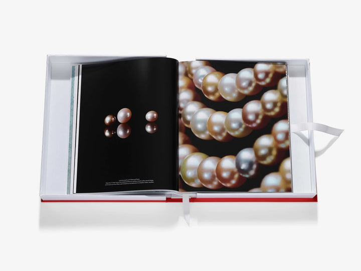 Book - Bahrain Pearls: Treasures from the Land of Two Seas