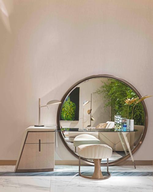 Mirror - Westley