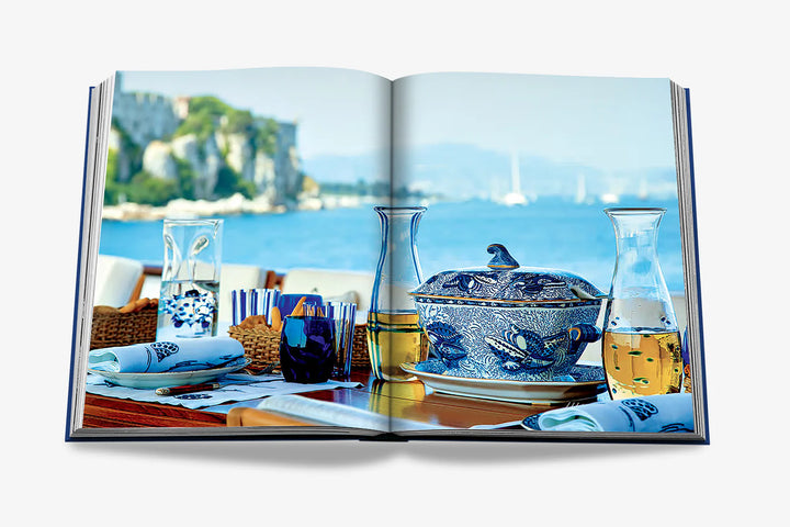 Book - Valentino: At the Emperor's Table