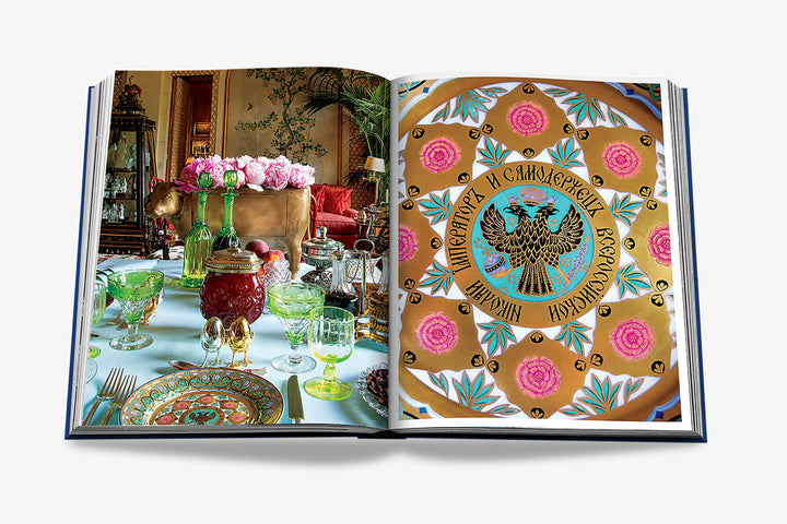 Book - Valentino: At the Emperor's Table