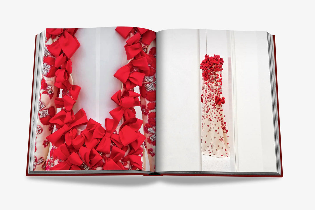 Book - Valentino Rosso