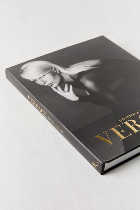 Book - Versace