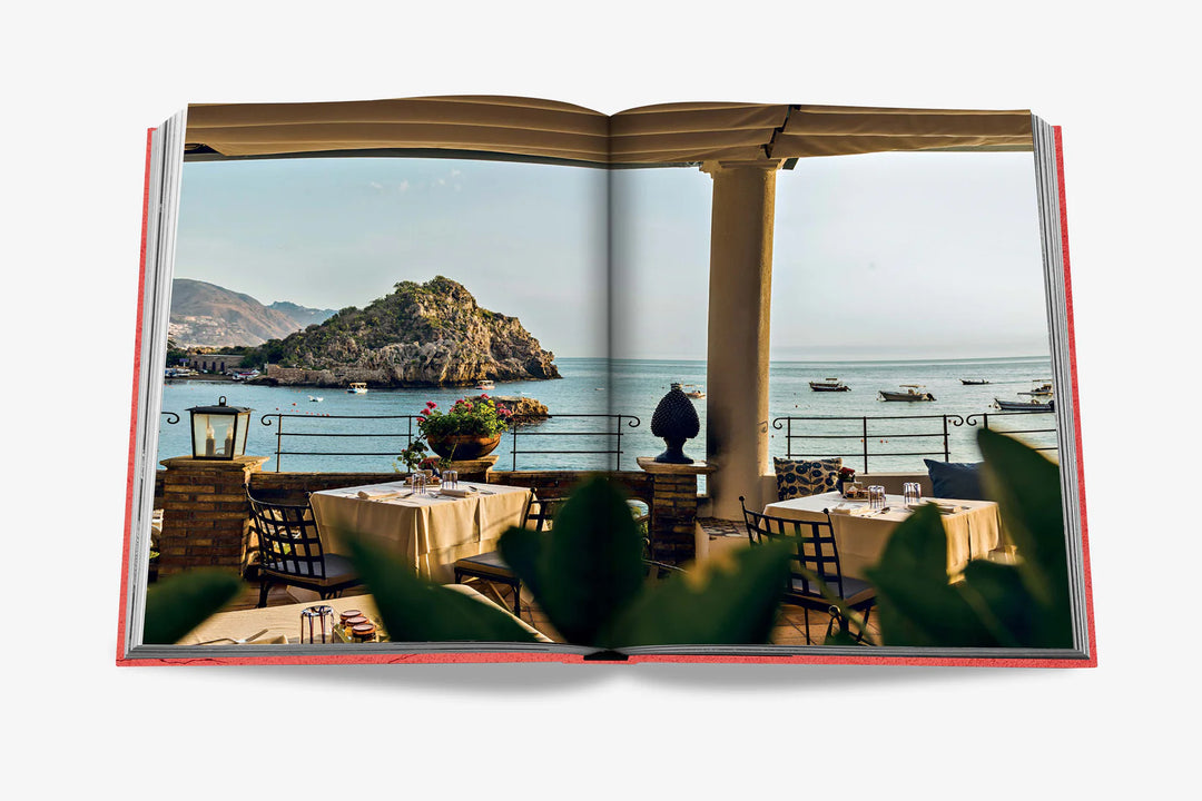 Book - Villeggiatura: Italian Summer Vacation