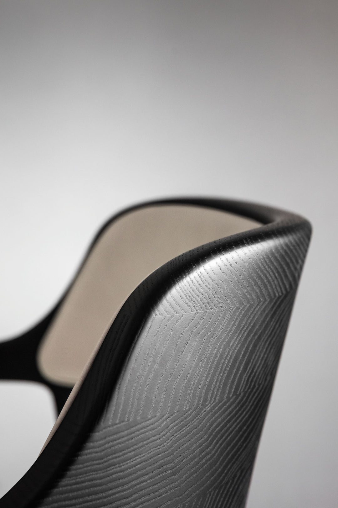 Armchair - Walter - By Vincent Van Duysen