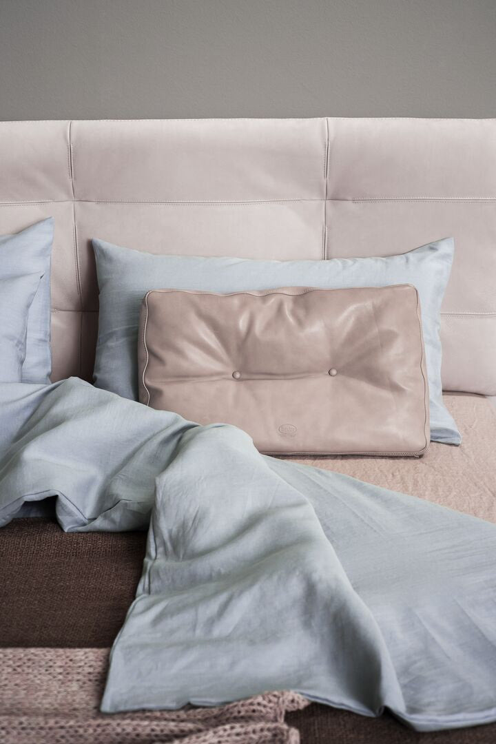 Bed - Viktor - By Draga & Aurel