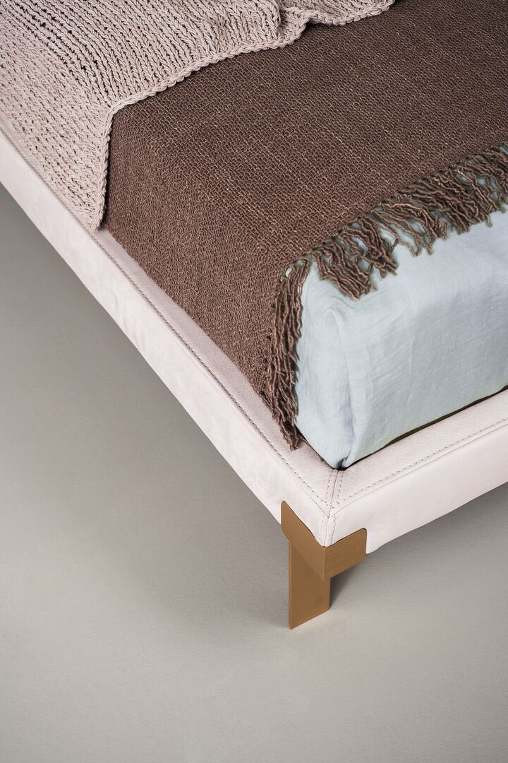 Bed - Viktor - By Draga & Aurel