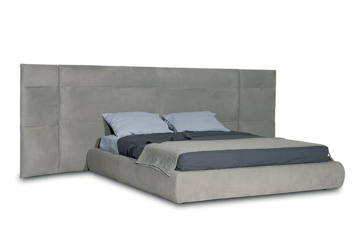Bed - Couche - By Baxter
